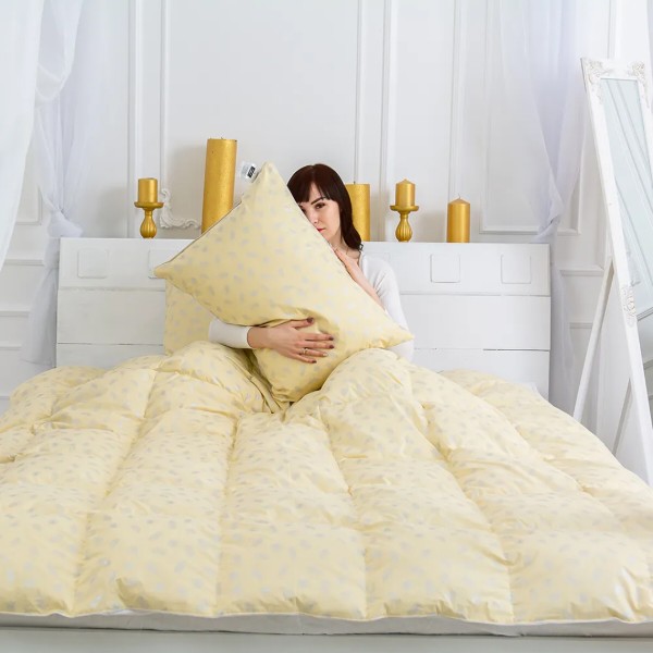 Фото - Подушка стандартная MirSon №1802 Bio-Beige 90% пух упругая 40х60 см (2200003011685)